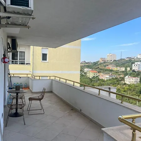 Apartament Flos